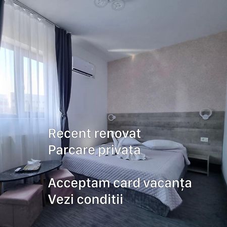 Hotel Miniom Constanţa Buitenkant foto