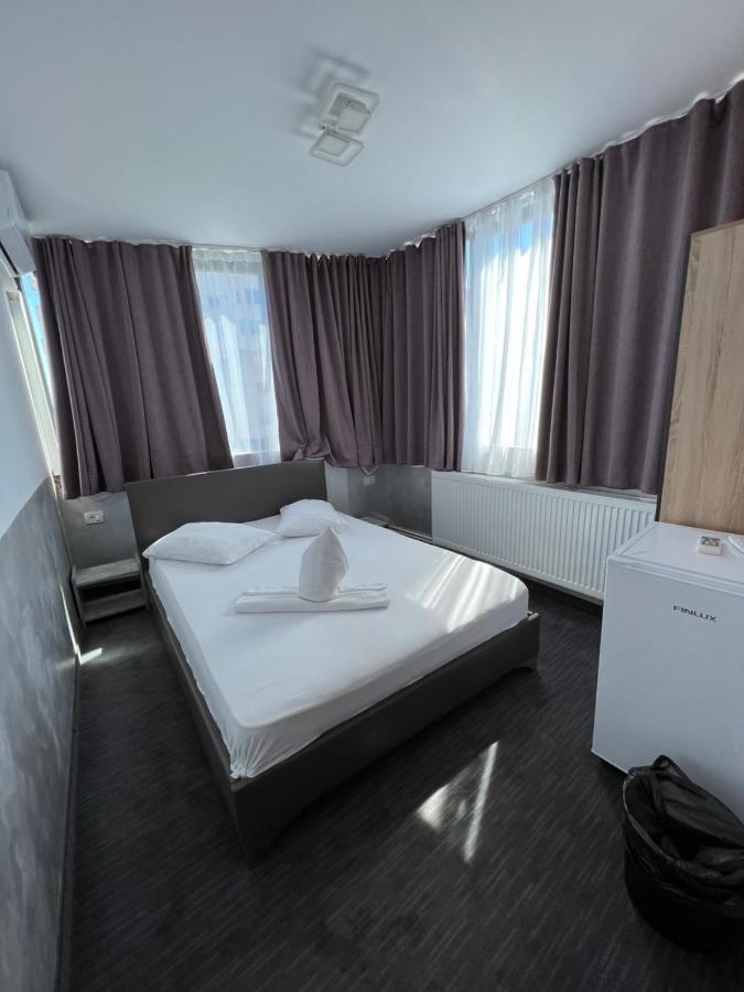 Hotel Miniom Constanţa Buitenkant foto