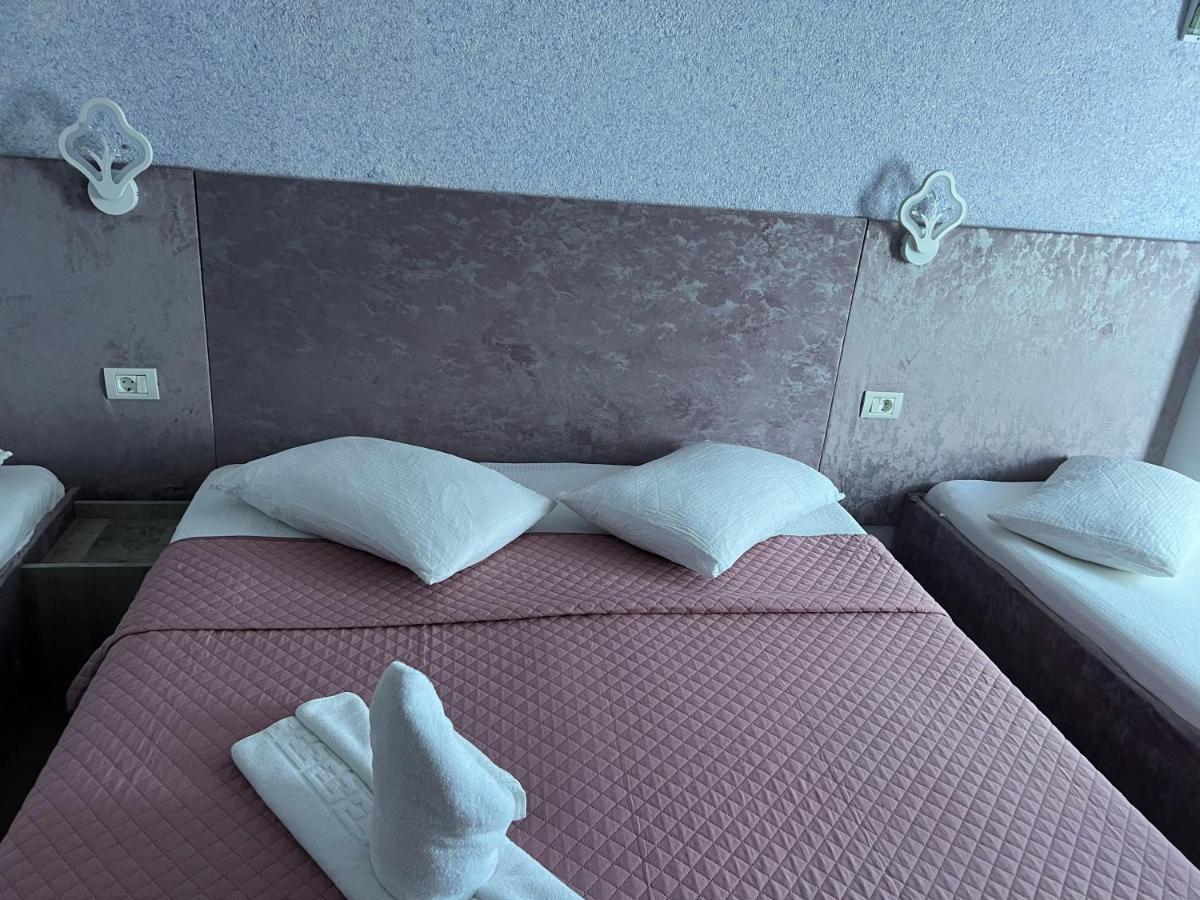 Hotel Miniom Constanţa Buitenkant foto
